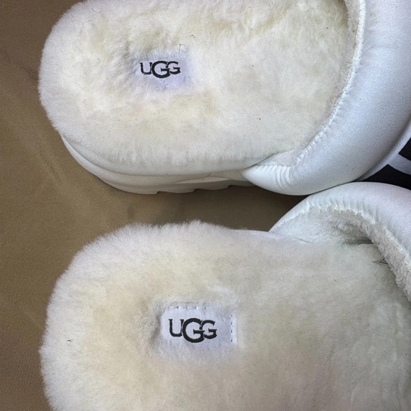 UGG Cream and Black Plush Slippers - Picture 4 of 5